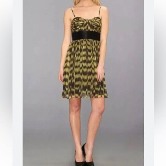 Calvin Klein  chiffon spaghetti strap 100% silk mini dress size 12 - Picture 1 of 14